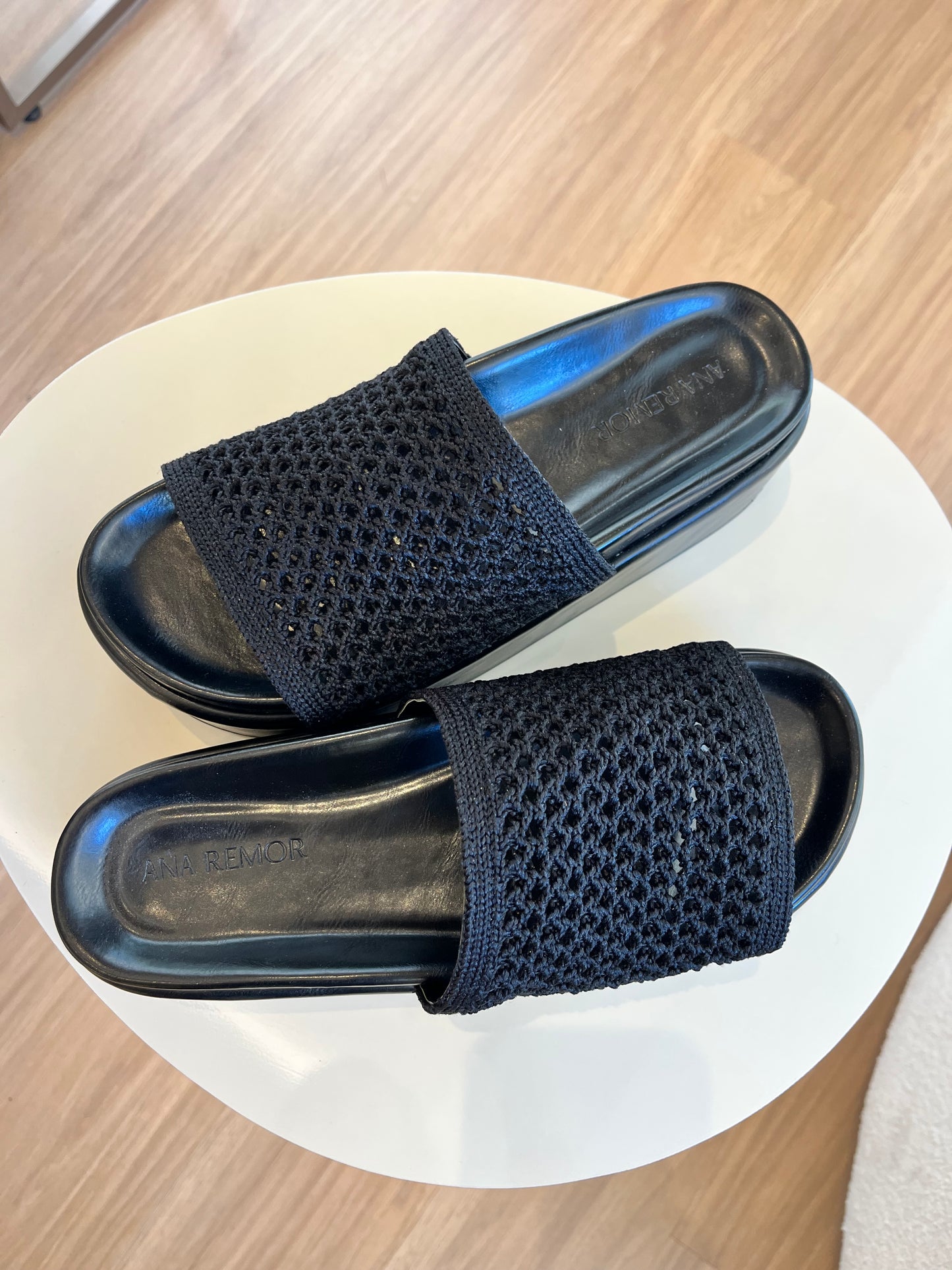 SLIDE ANTONELLA PRETA