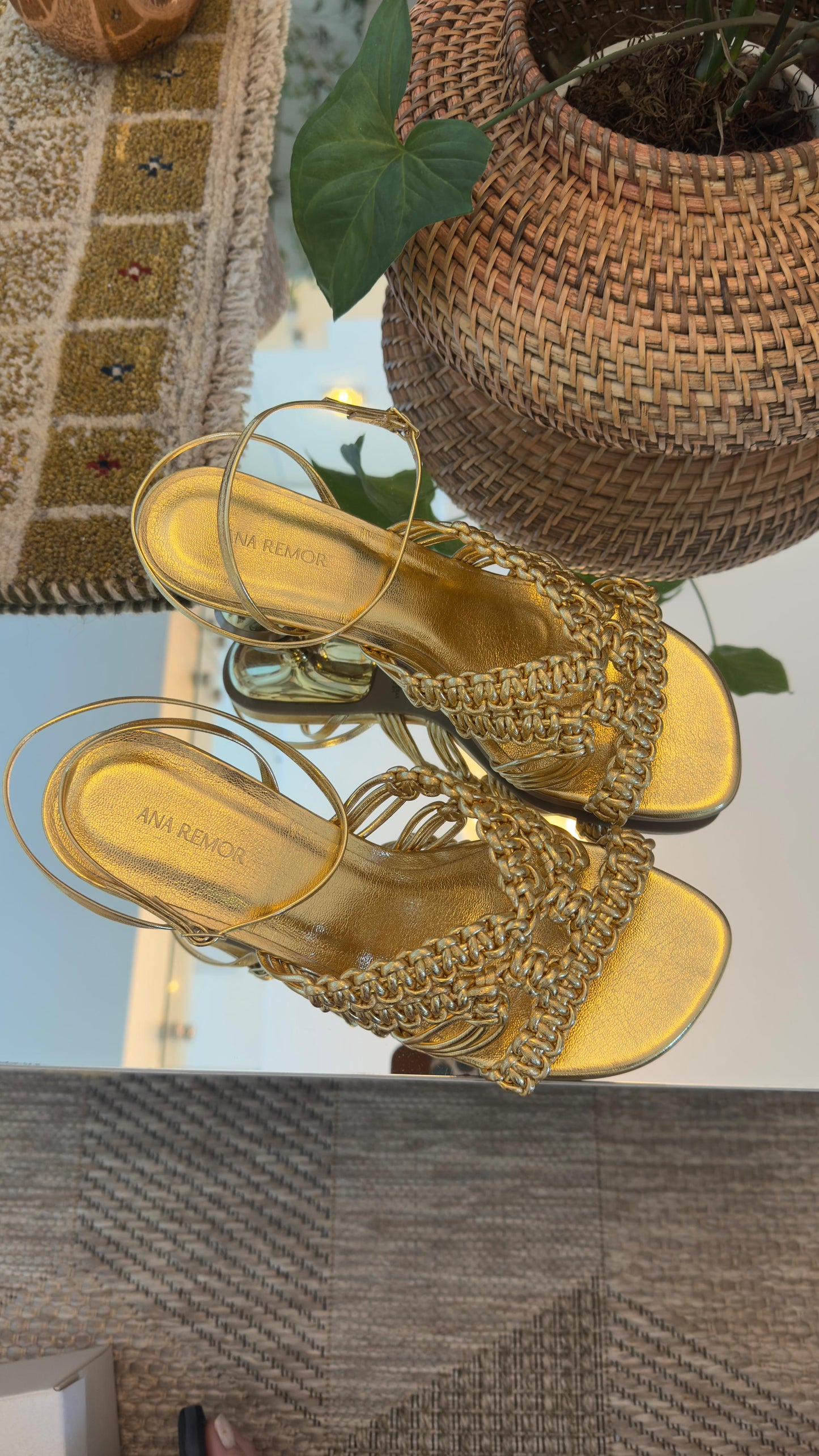 SANDÁLIA ANA DOURADA