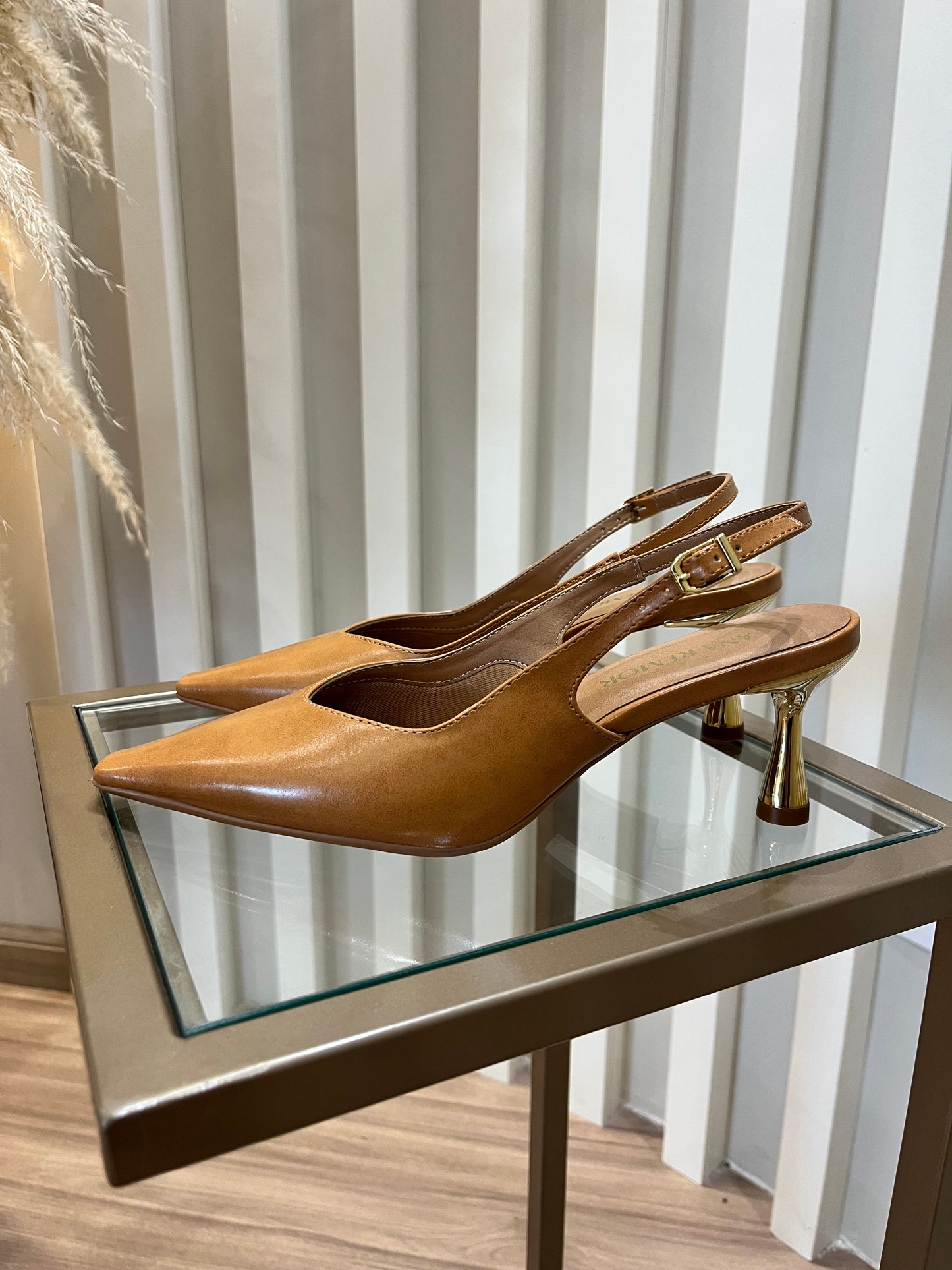 SCARPIN CARAMELO LORENA