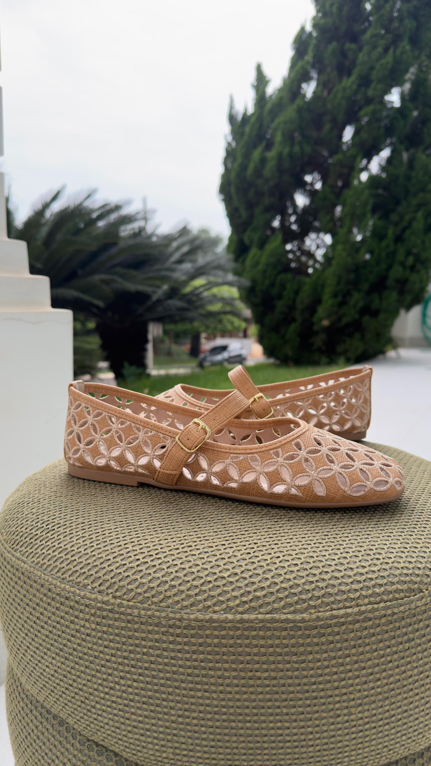 SAPATILHA LUIZA CARAMELO