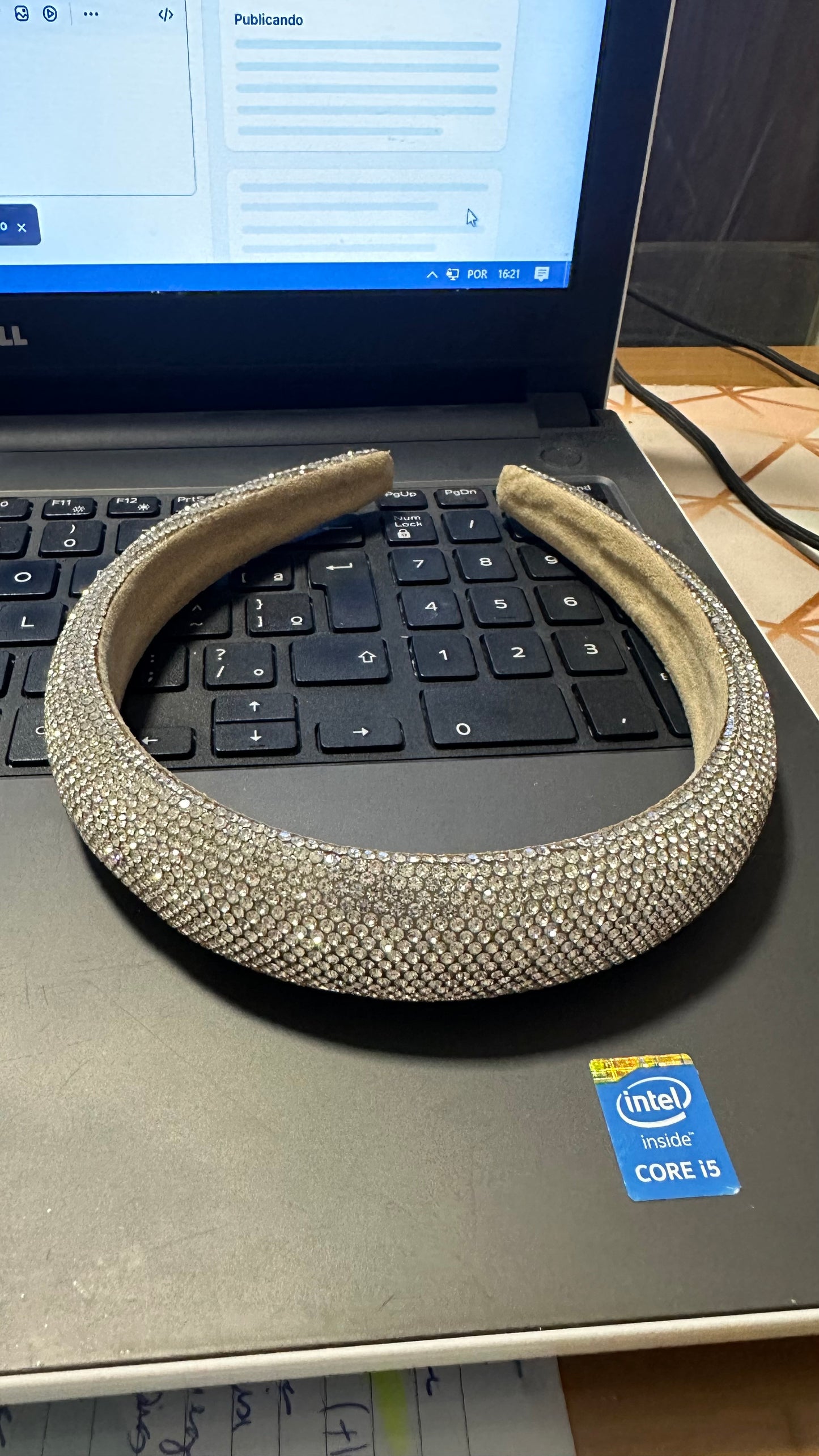 TIARA BRILHO