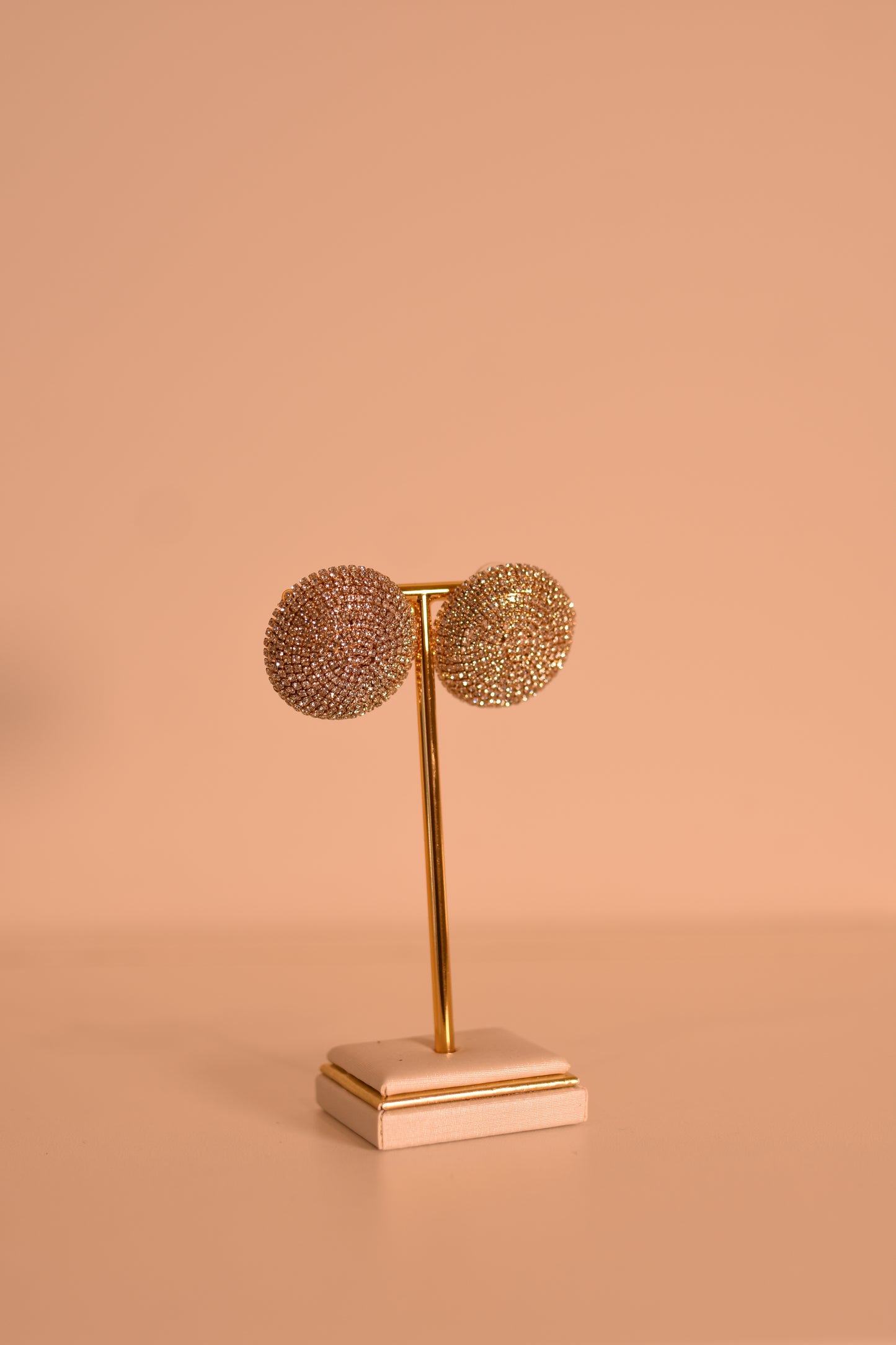 BRINCO DOURADO CRAVEJADO