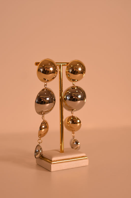 BRINCO ESFERA DOURADO E PRATA