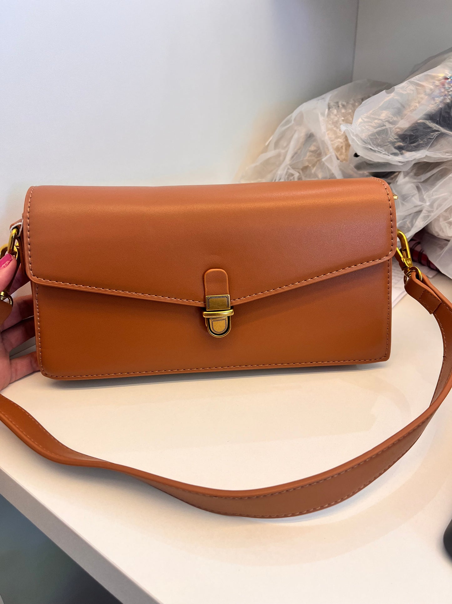 BOLSA CARAMELO EM COURO
