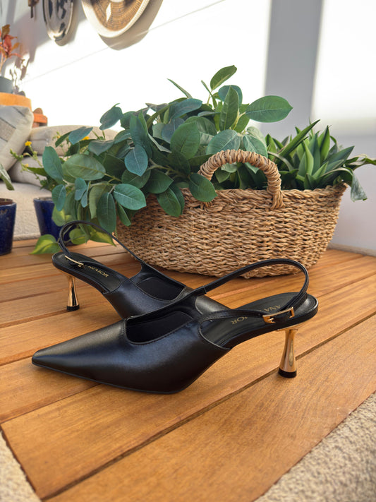 SCARPIN PRETO LORENA