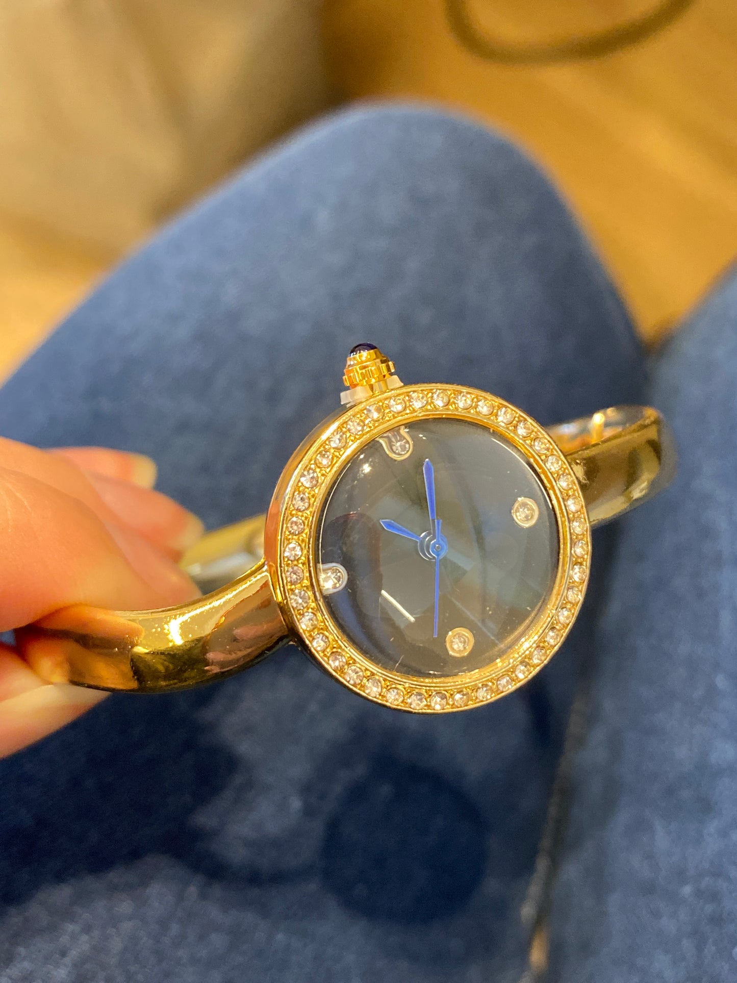 BRACELETE DOURADO RELÓGIO
