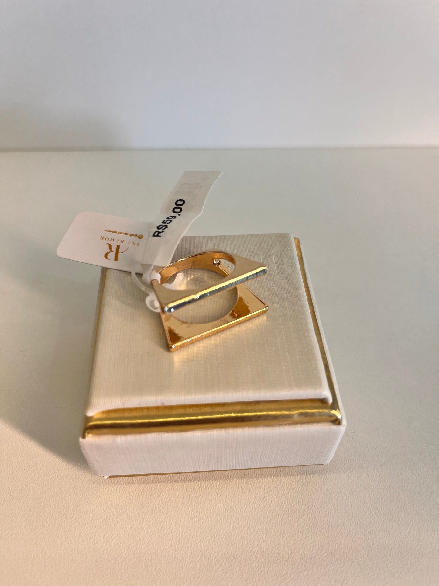 ANEL DOURADO DOIS METAIS
