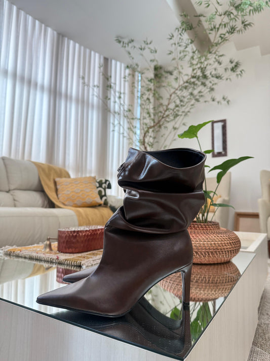 BOTA SLOUCH CAFÉ