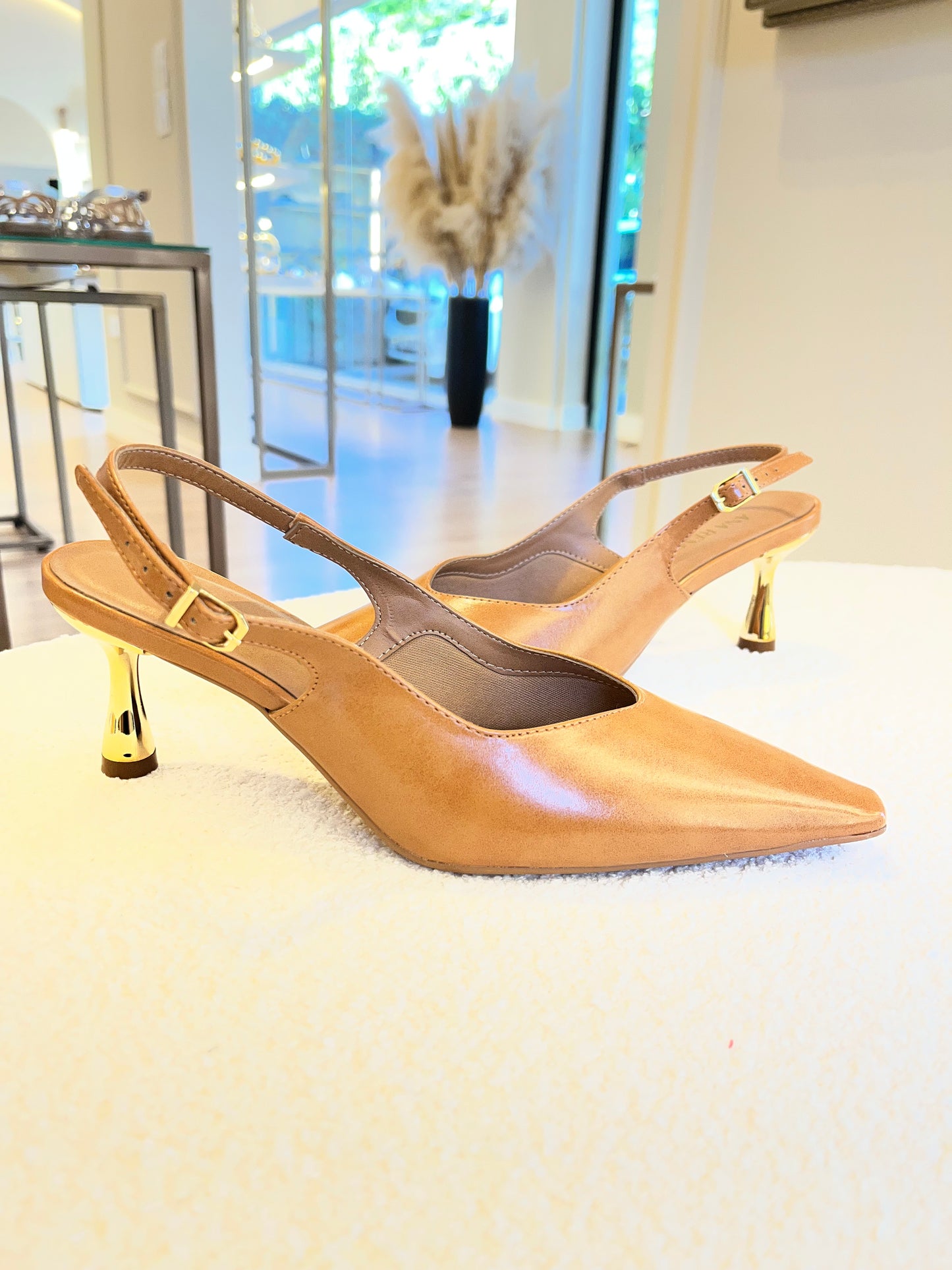 SCARPIN CARAMELO LORENA