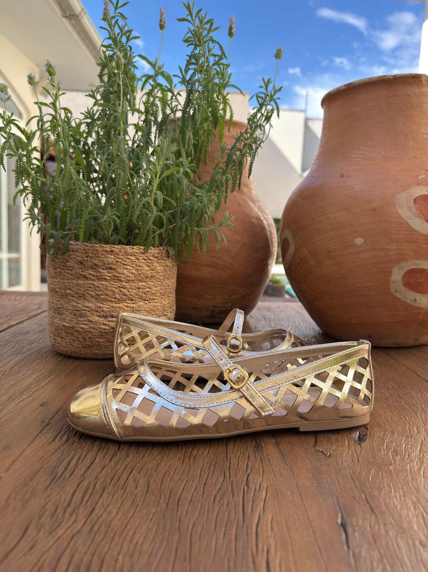 SAPATILHA SARA OURO LIGHT