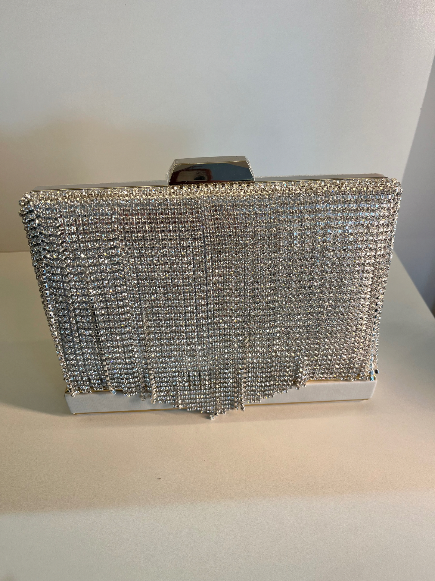 BOLSA CLUTCH PRATA