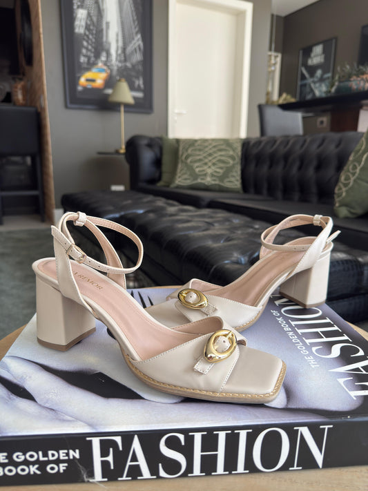SANDÁLIA REBECA OFF-WHITE