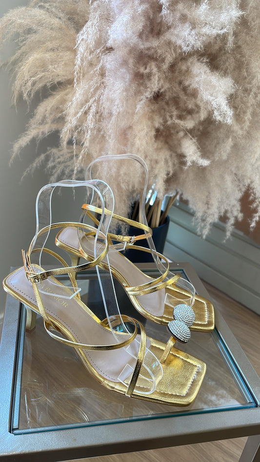 SANDÁLIA LUIZA DOURADA