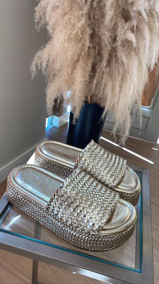 FLATFORM TATI DOURADA