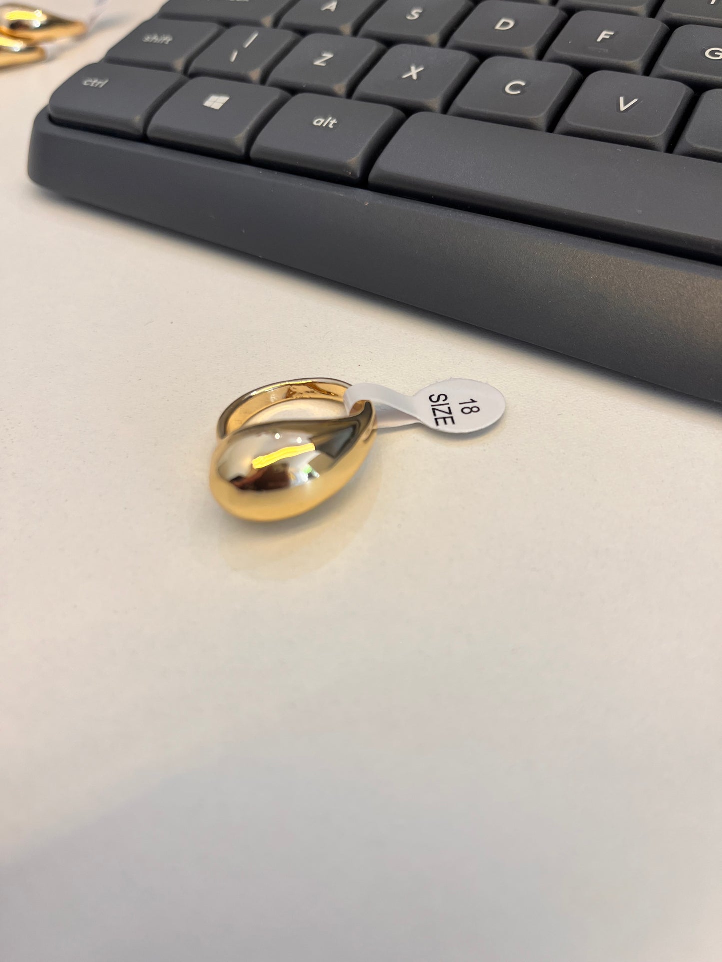 ANEL GOTA DOURADO
