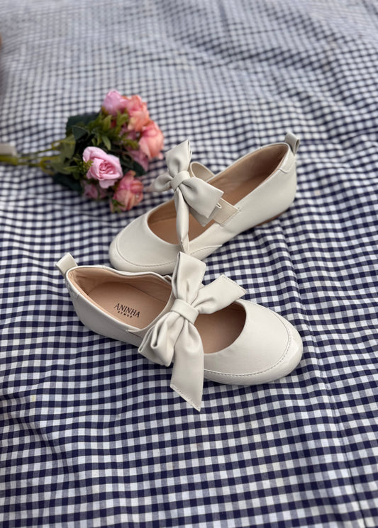 SAPATILHA INFANTIL OFF WHITE LAÇO