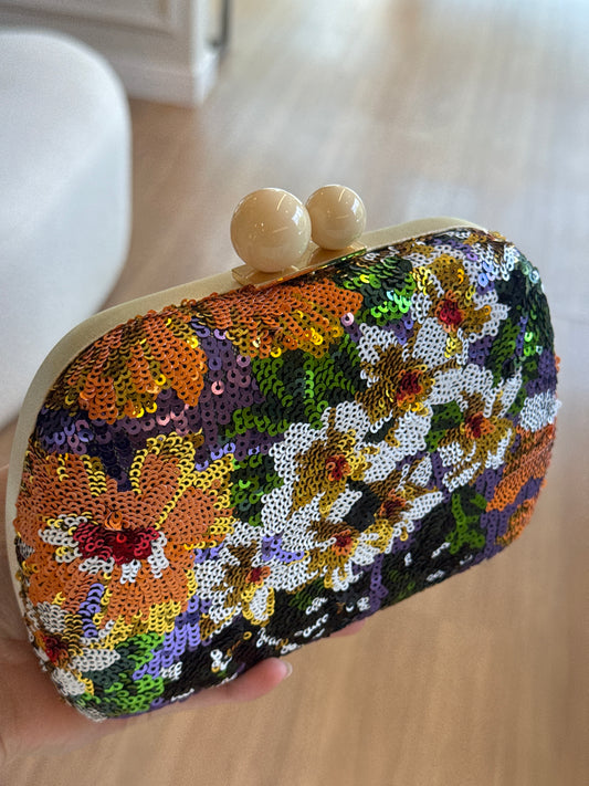 CLUTCH BEGE PAETES COLORIDOS