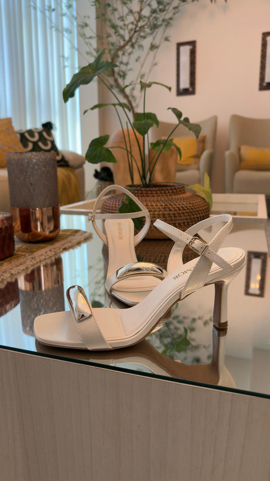 SANDÁLIA GABI OFF-WHITE