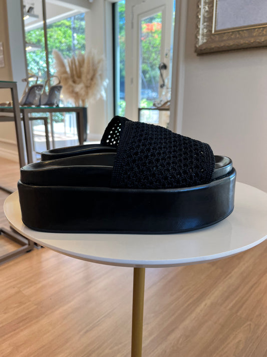 SLIDE ANTONELLA PRETA