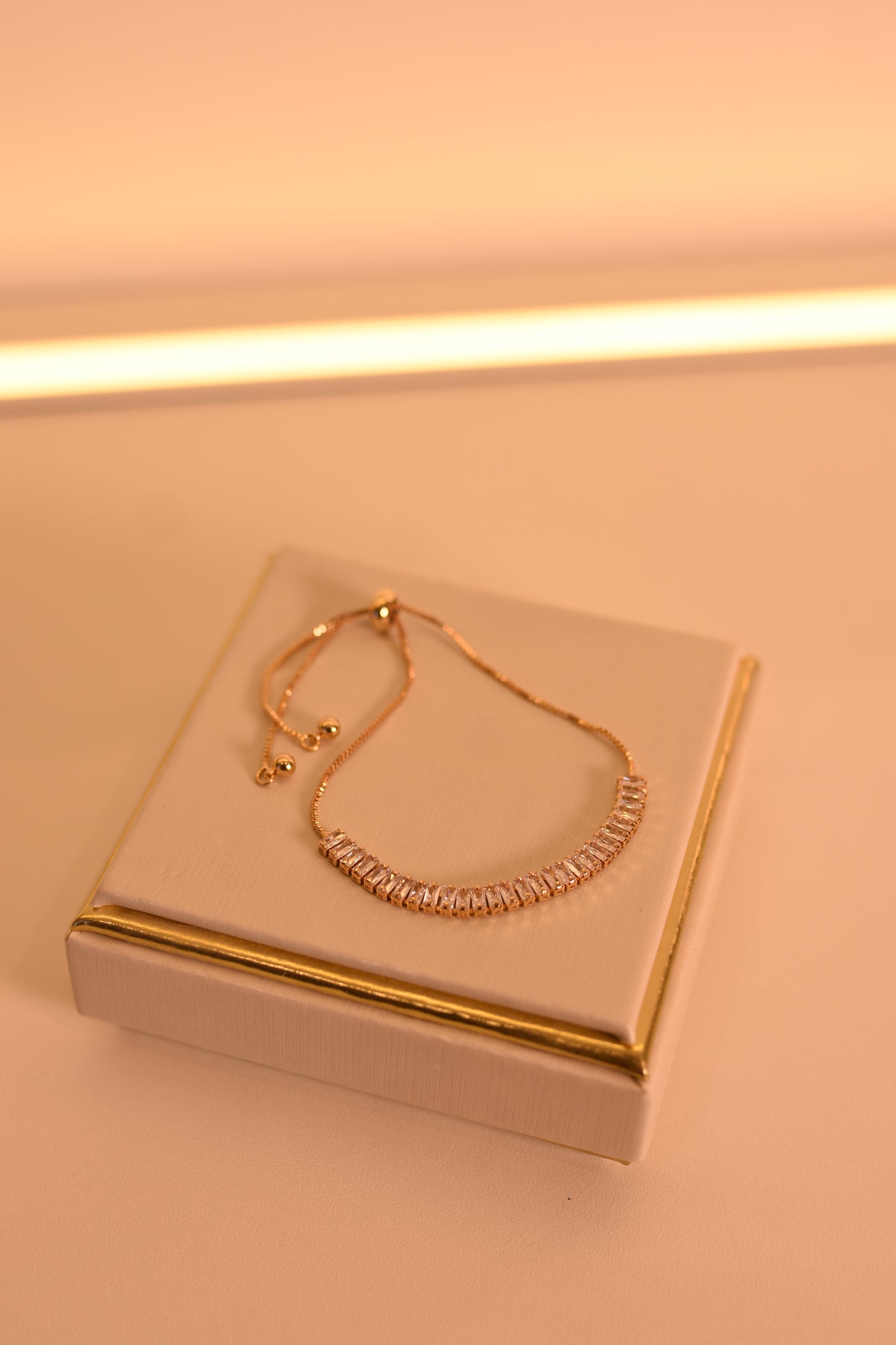 PULSEIRA DE ZIRCONIA DOURADA