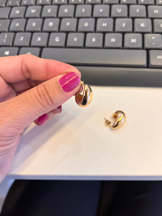 BRINCO GOTA DOURADO