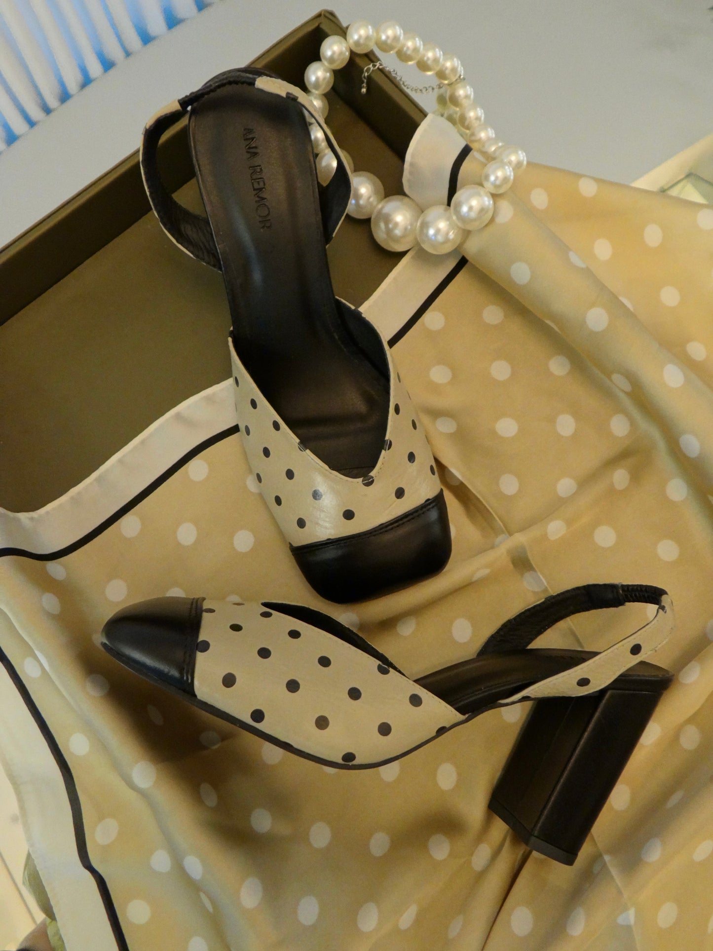 SLINGBACK REBECA POÁ